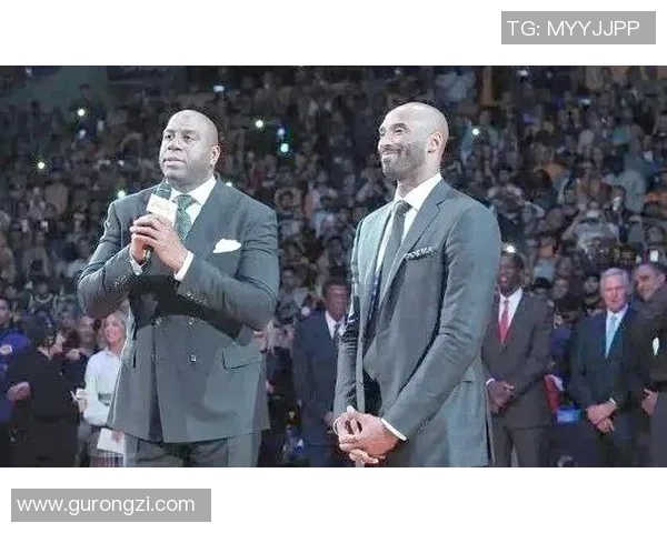 众足球明星齐聚悼念科比致敬传奇精神与不屈斗志 众足球明星齐聚悼念科比致敬传奇精神与不屈斗志