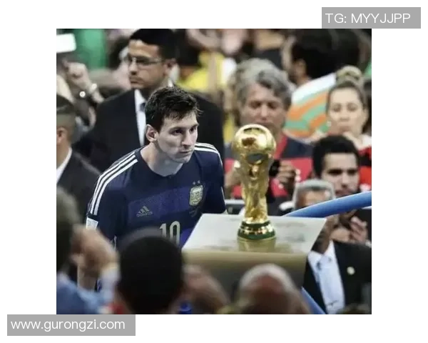 东京拍照足球明星名单揭晓照片背后的故事与精彩瞬间分享