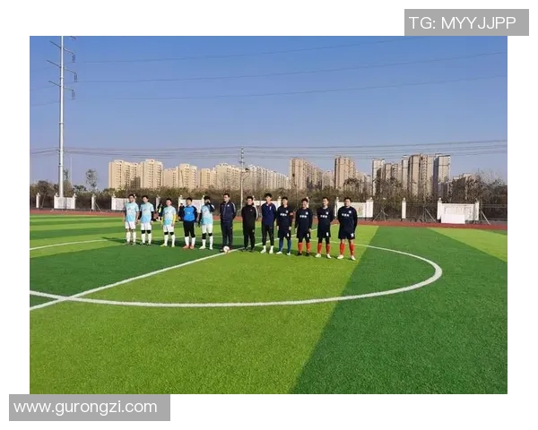 成都足球队的成长之路:一段激情与梦想交织的纪实故事 成都足球队的成长之路:一段激情与梦想交织的纪实故事