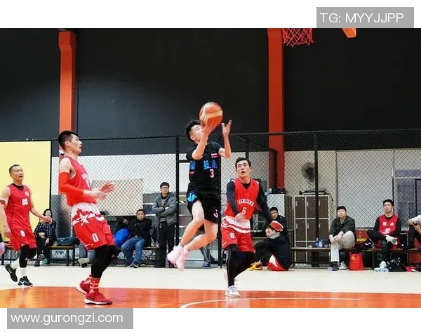 赛后分析:上海篮球队与南京篮球队的默契配合与战术执行探讨 赛后分析:上海篮球队与南京篮球队的默契配合与战术执行探讨