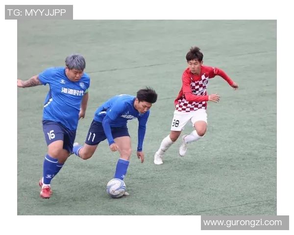 成都足球队转型之路揭秘：从地方球队到城市联赛的崛起与挑战